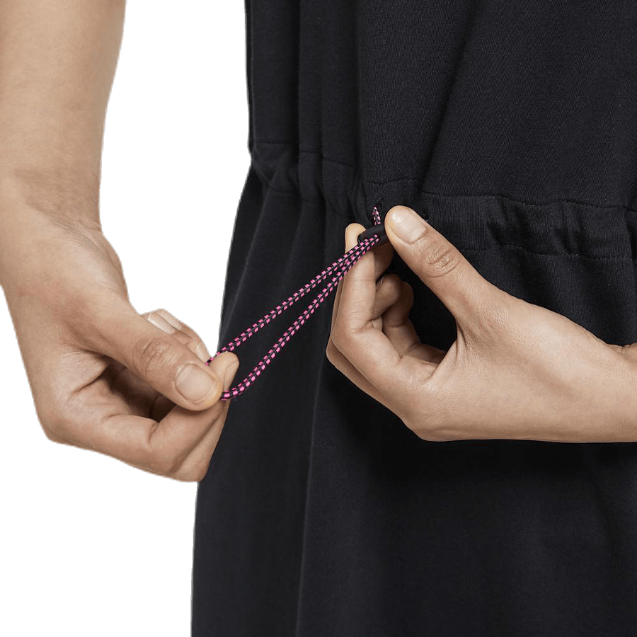Nsw Icn Clsh Dress Ss Svart