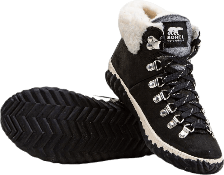 Out n About Plus Conquest Black