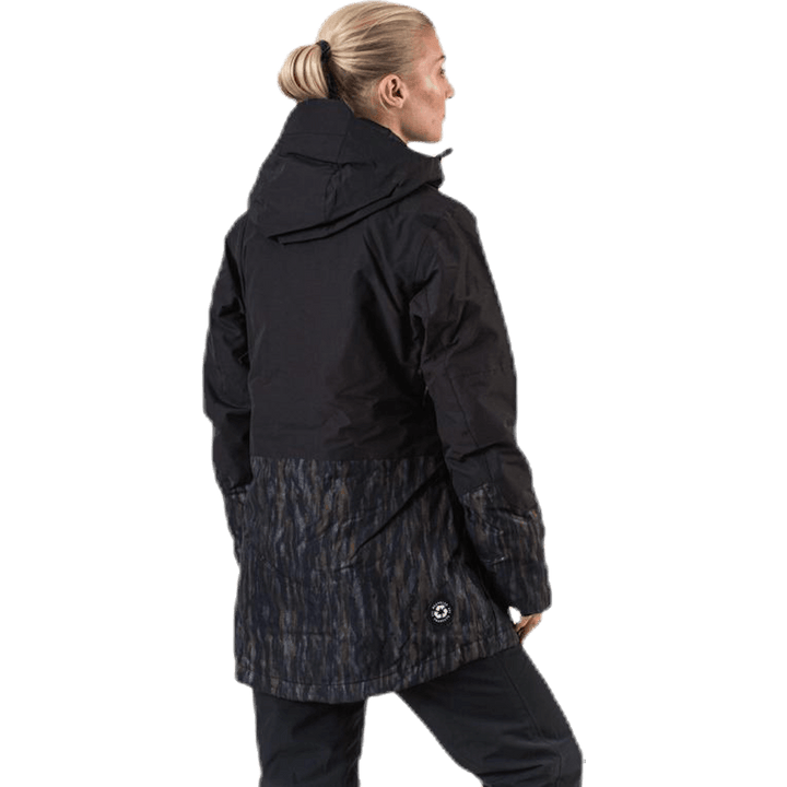 Applicare la giacca nera