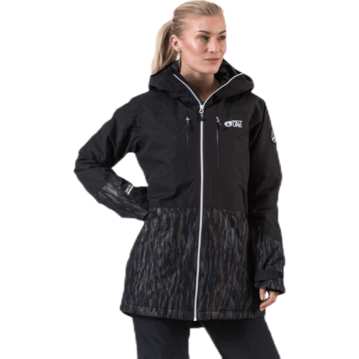 Applicare la giacca nera