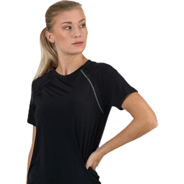 Performance Training Loose Ss Tee Schwarz