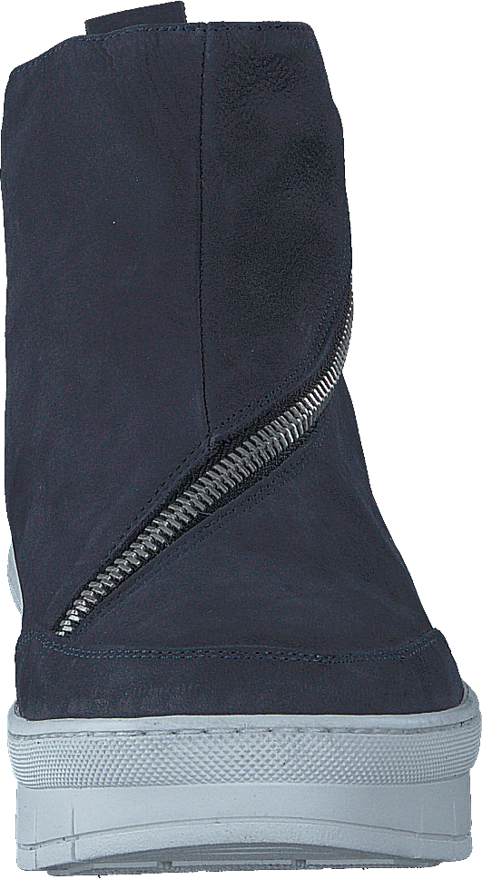 Hilda Longbeach / Blu Luna