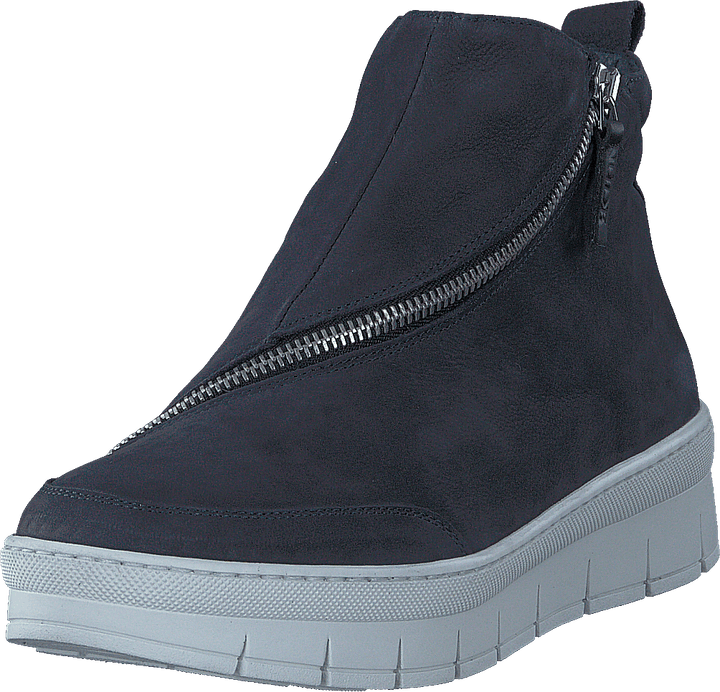 Hilda Longbeach / Blu Luna