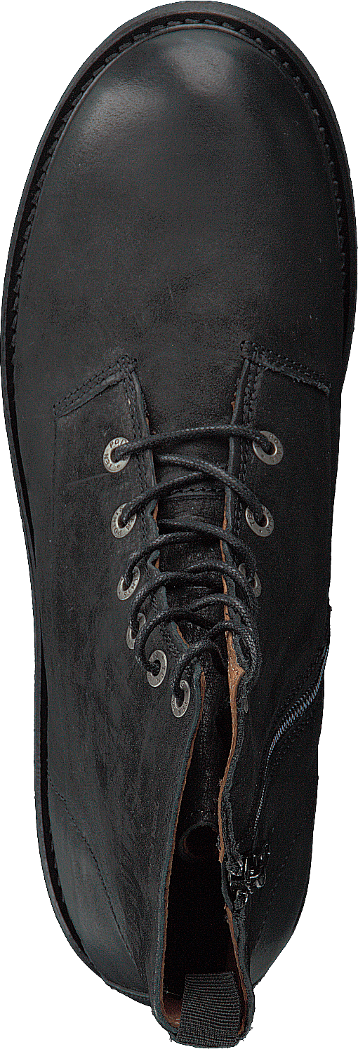 Carina Black