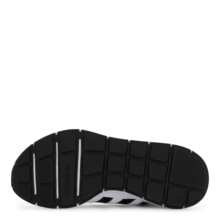 Swift Run Rf Ftwr White/core Black/ftwr Whi