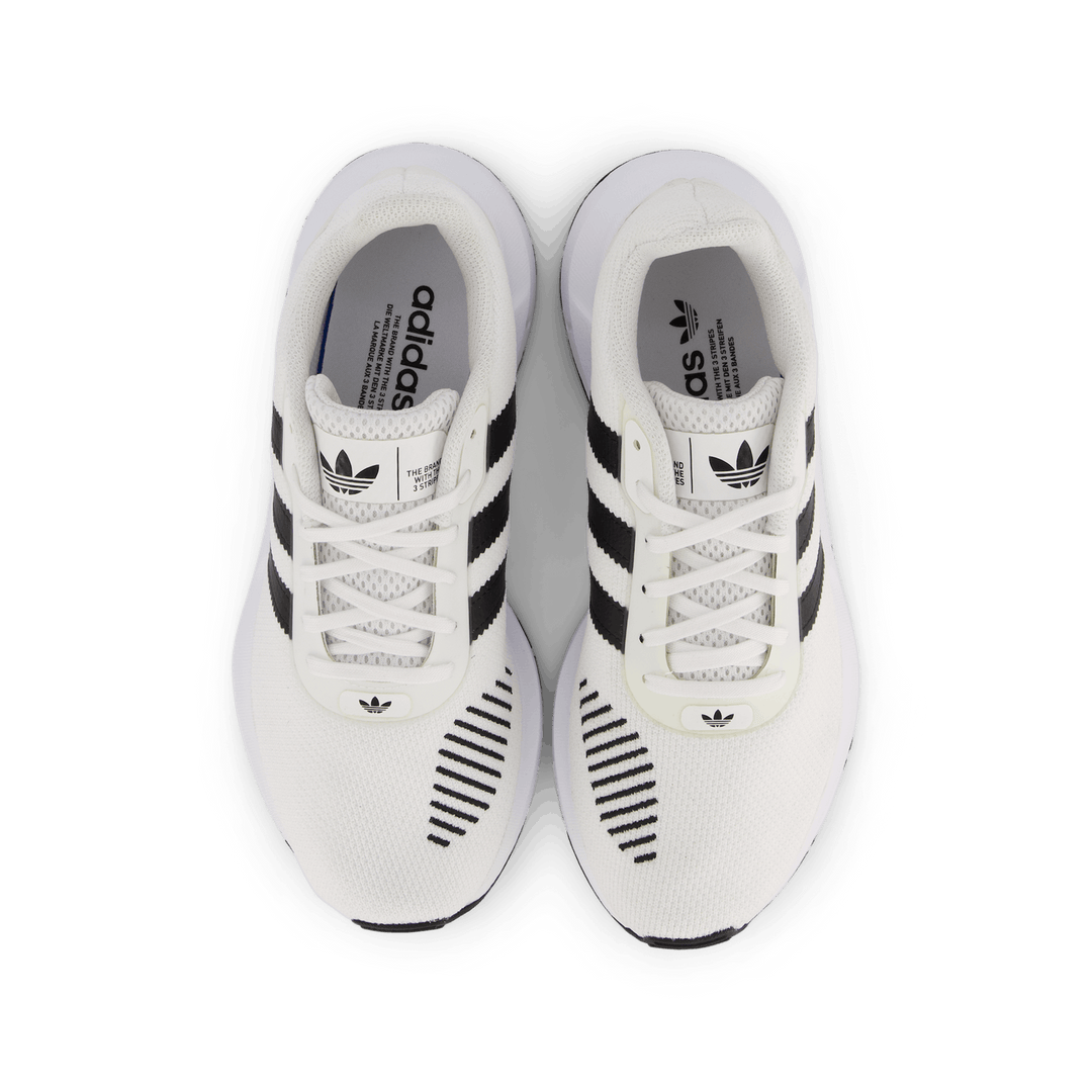 Swift Run Rf Ftwr White/core Black/ftwr Whi
