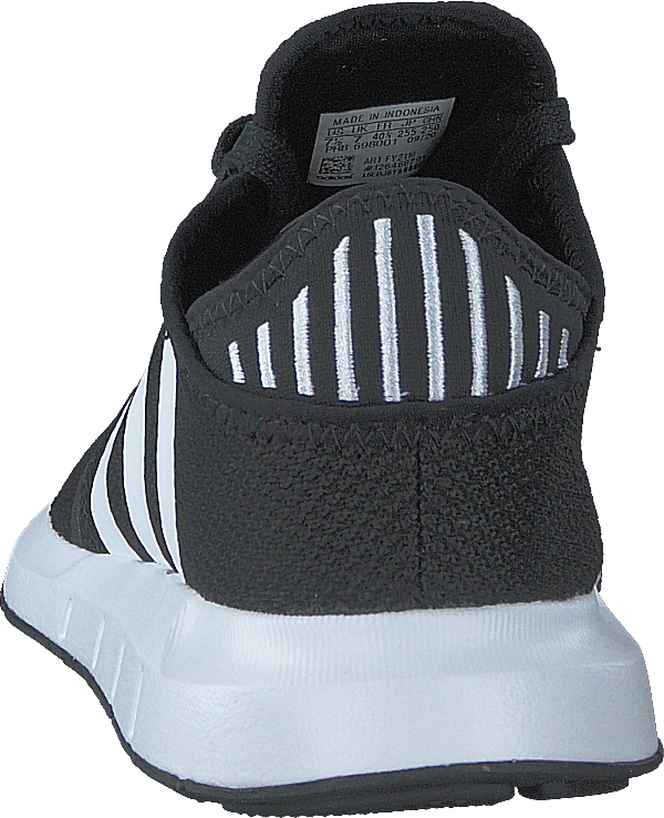 Swift Run X Core Schwarz / Wolkenweiß / Core Schwarz