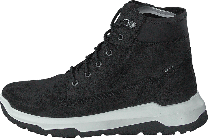 Kosmosa melnā krāsā