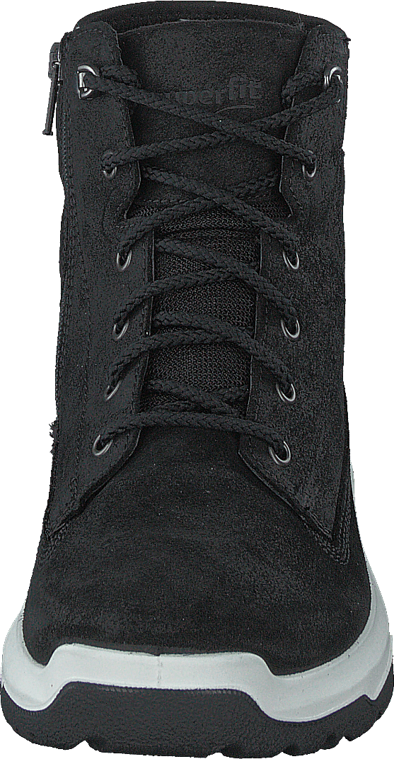 Kosmosa melnā krāsā