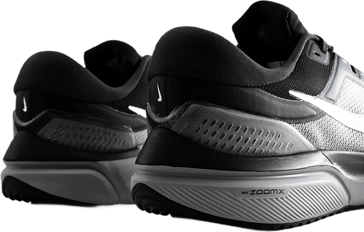Air Zoom Vomero 16 Schwarz / Met Silber / Anthrazit