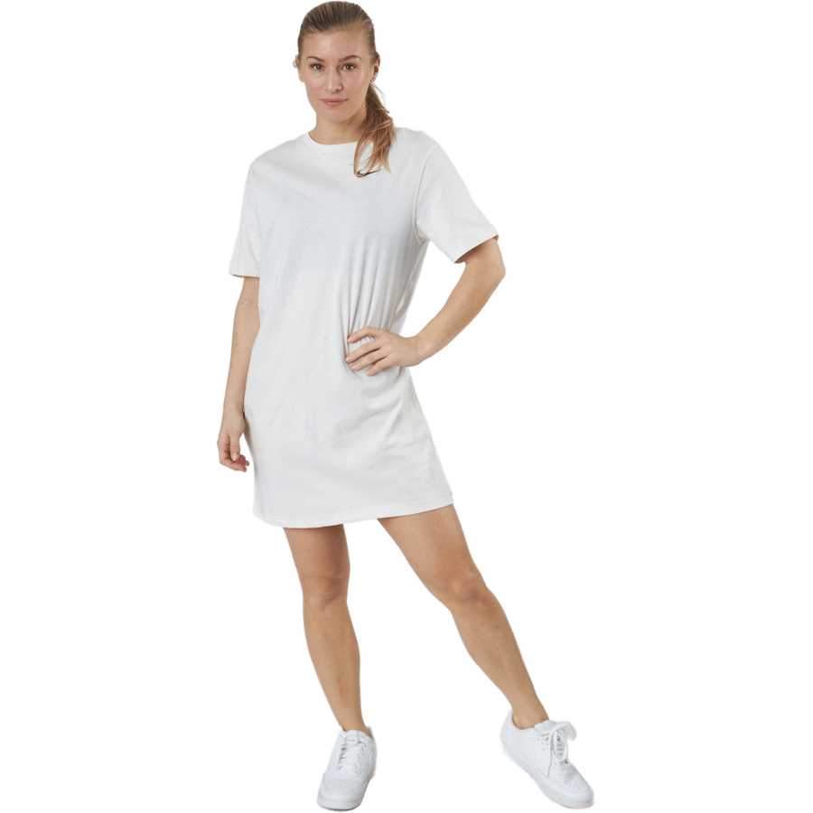 nike sportswear swoosh dress