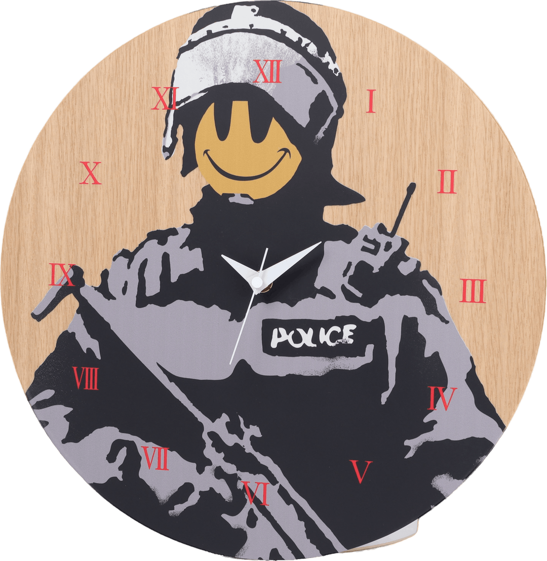 Veggklokke Riot Cop Made By Ka Multi