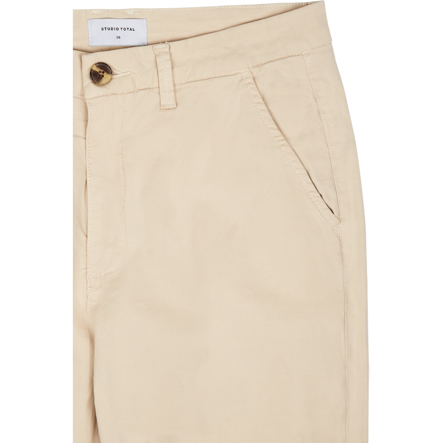 Studio Total Icon Tapered Chino