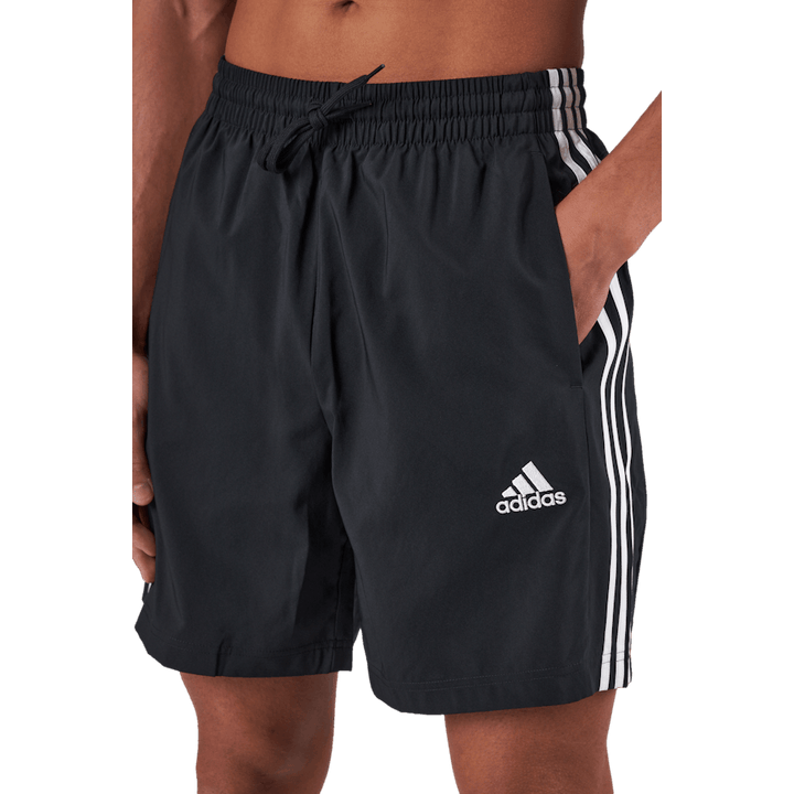 AEROREADY Essentials Chelsea 3-randiga shorts Svart / Vit