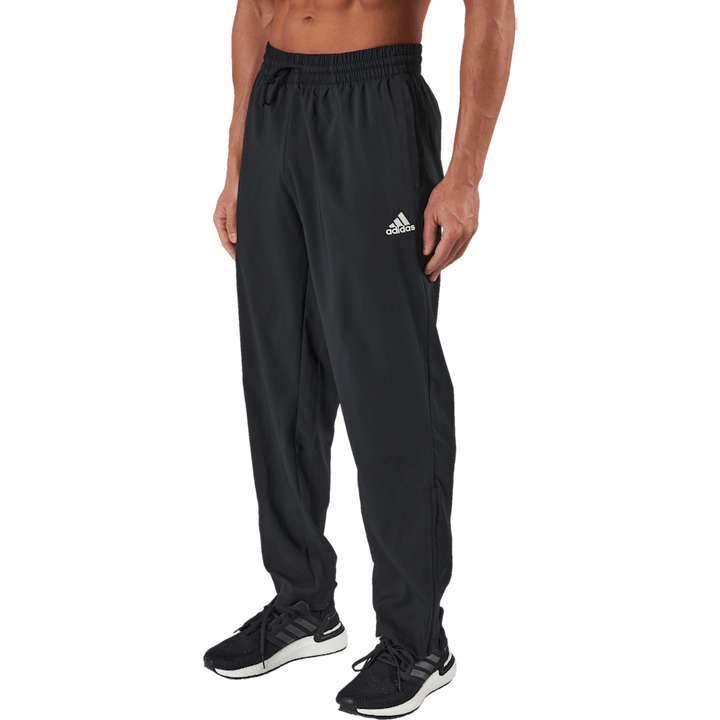 AEROREADY Essentials Stanford Open Hem Geborduurd Klein Logo Tracksuit Broek Zwart