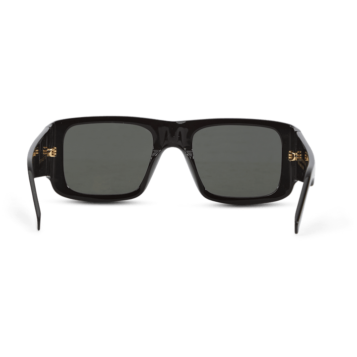 Onorato R (54) Mustanahaline