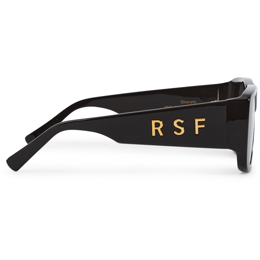 Onorato R (54) Mustanahaline