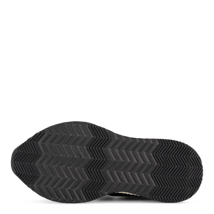Out N About™ Iii Conquest Wp Black