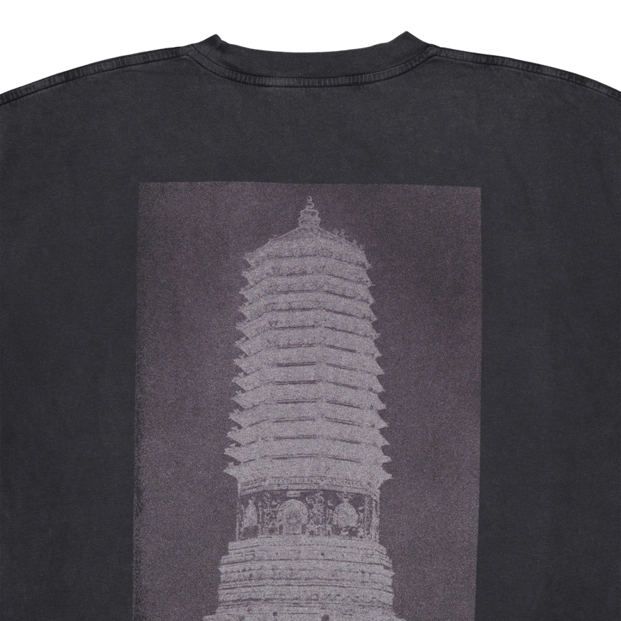 Spirit Batia Suter Preto