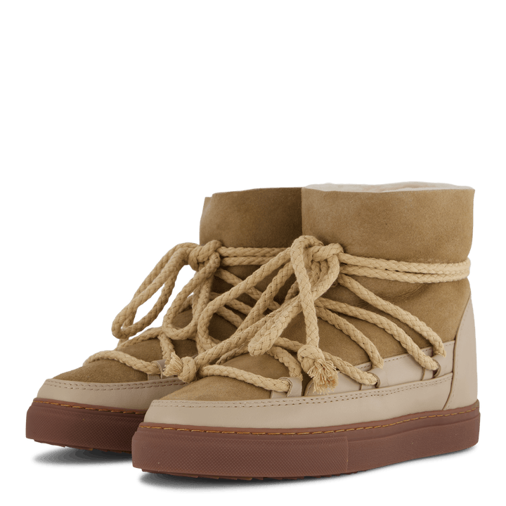Klassischer Sneaker Beige