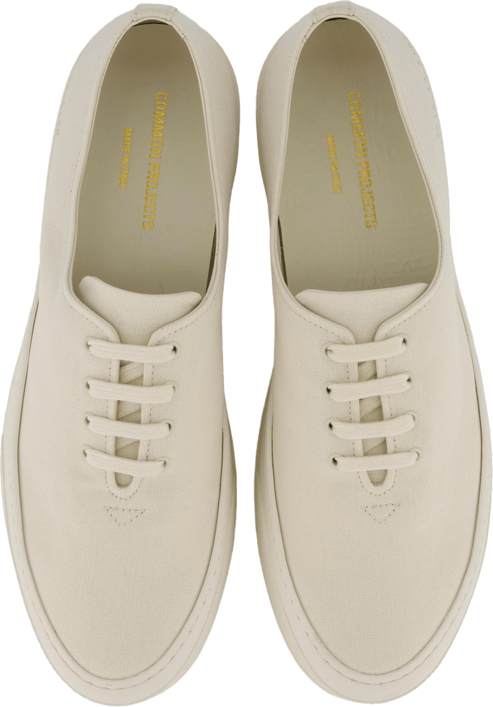 Quatre trous en toile blanc cassé 4102