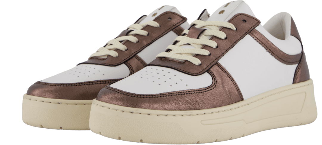 A Ella 2.0 em pele branca/bronze