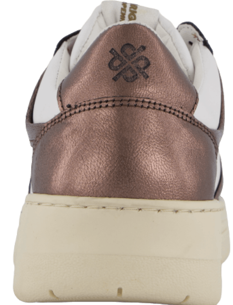 A Ella 2.0 em pele branca/bronze