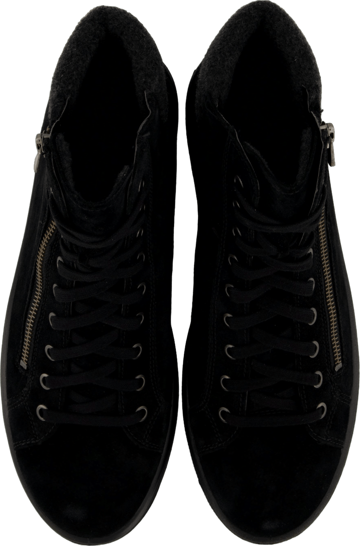 Mira Schwarz (preto)