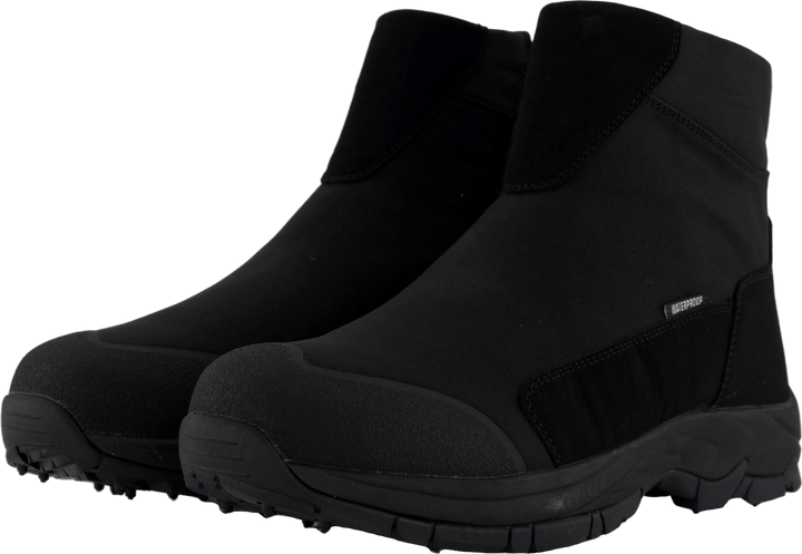Pinner M Studs Black