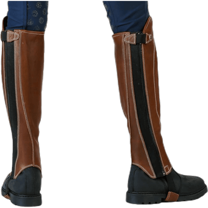 Chaps courts Santiani Brown