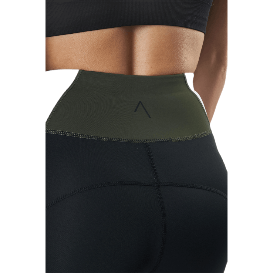 Tvarové motorkárske šortky Green/Black