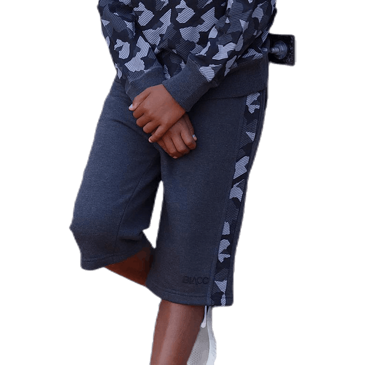 Jr Nathan mustriline/hall