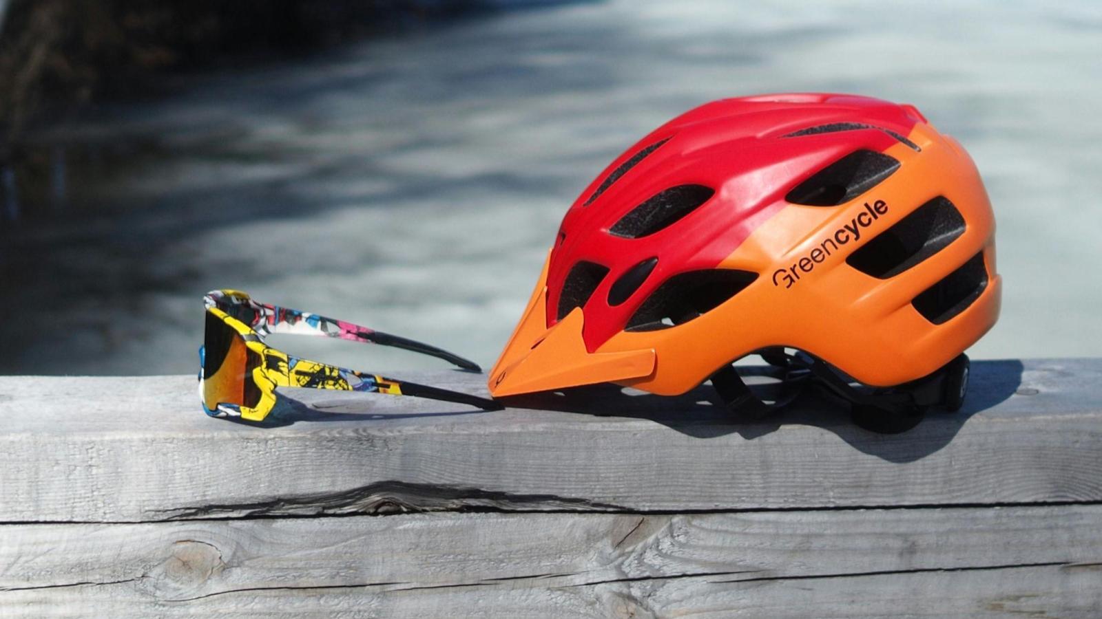 Collection - Helmets & Protections