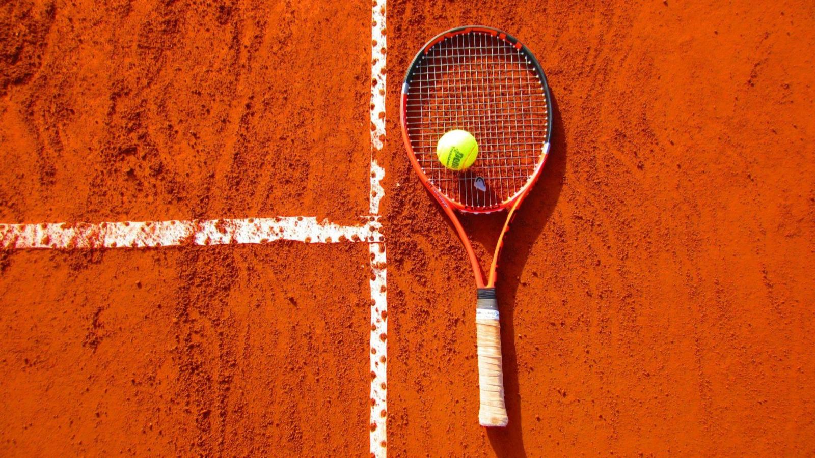 Collection - Rackets & Balls