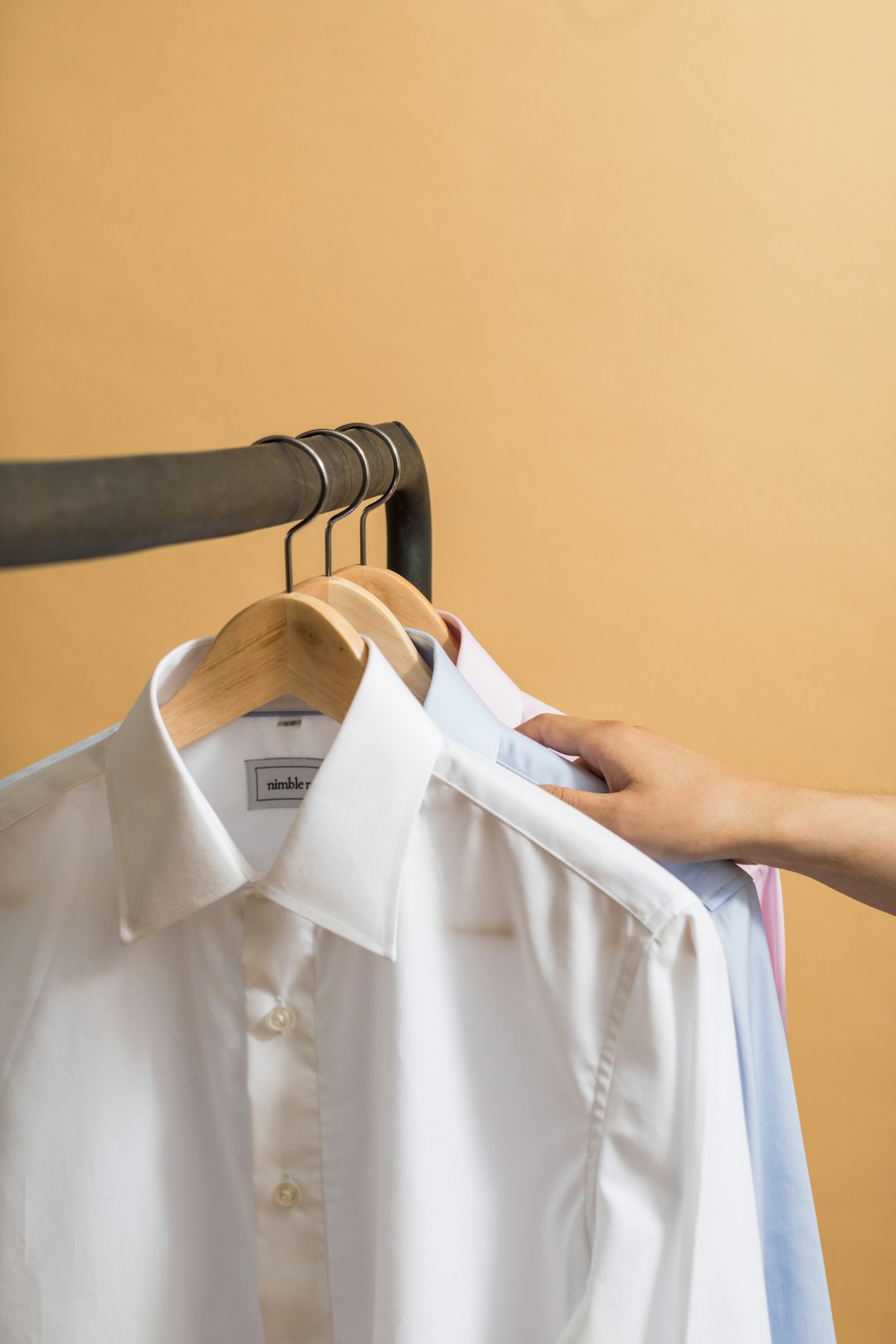 Dress shirts & blouses