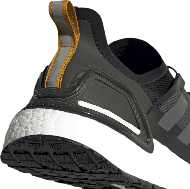 Ultraboost WINTER.RDY Shoes Core Black / Iron Metallic / Signal Orange