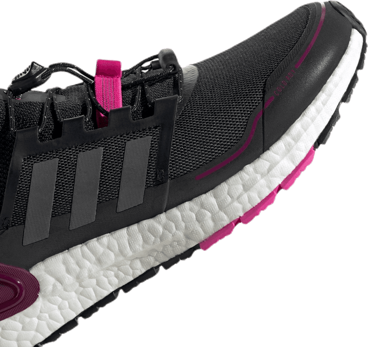 Ultraboost WINTER.RDY Shoes Core Black / Iron Metallic / Power Berry