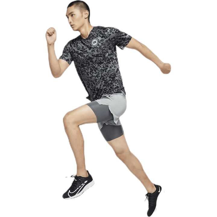 Dri-FIT Miler Wild Run Top SS pr Nero/Argento
