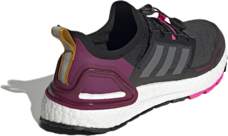 Ultraboost WINTER.RDY Shoes Core Black / Iron Metallic / Power Berry