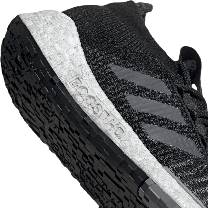 Pulseboost HD Shoes Core Black / Grey Six / Grey Three