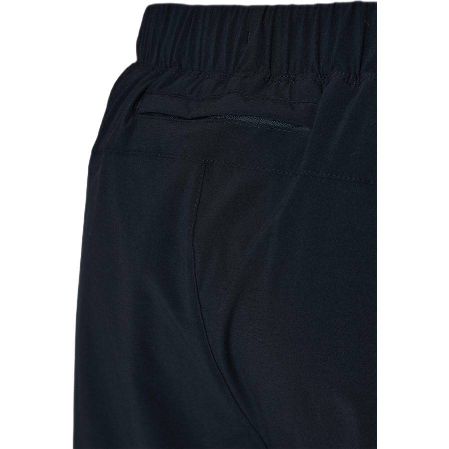 Outpace 3" Short Black
