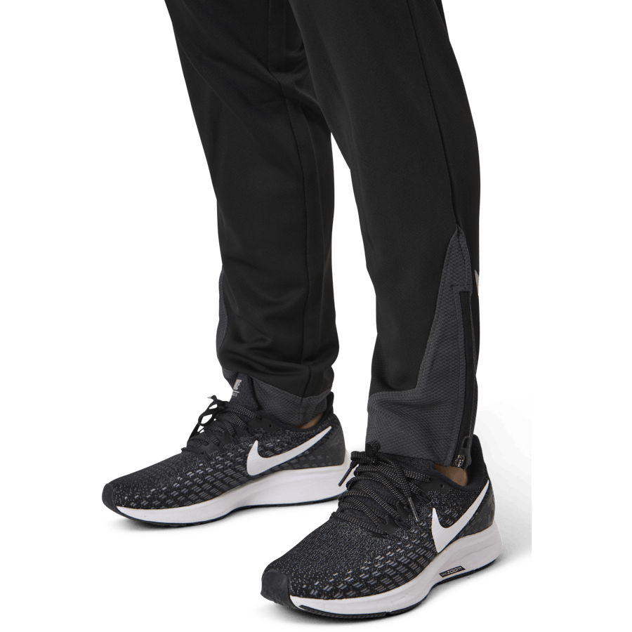 Pantaloni in polietilene nero