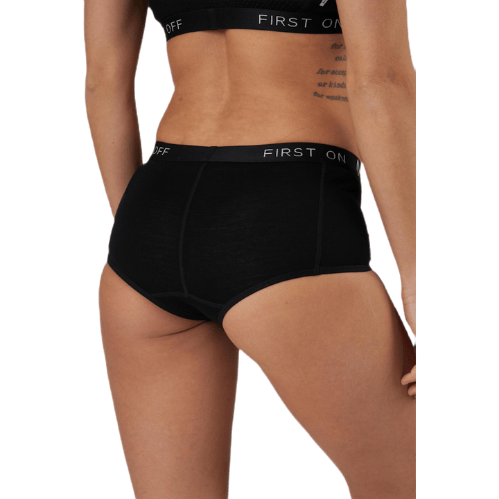 Sylvia Boyleg Black