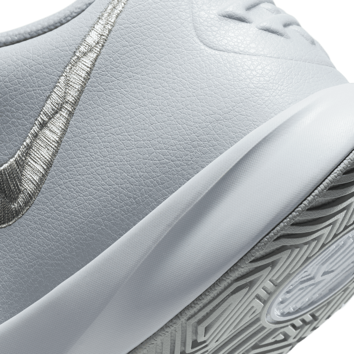 Kyrie Flytrap 3  -