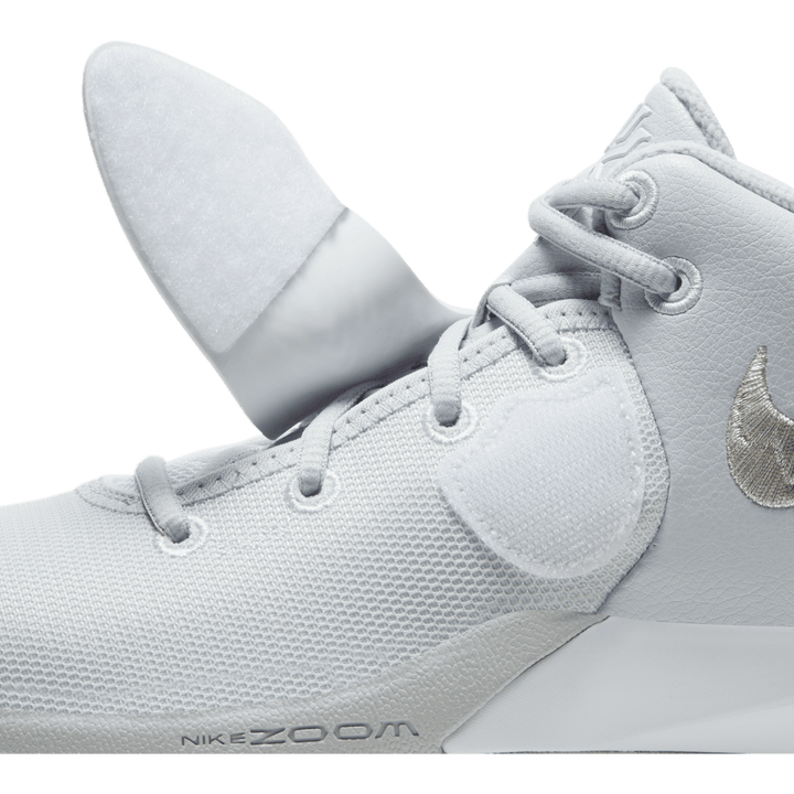 Kyrie Flytrap 3  -