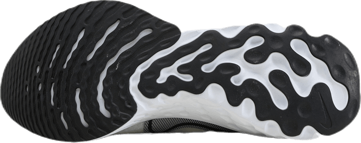 React Infinity Run Flyknit White/Black