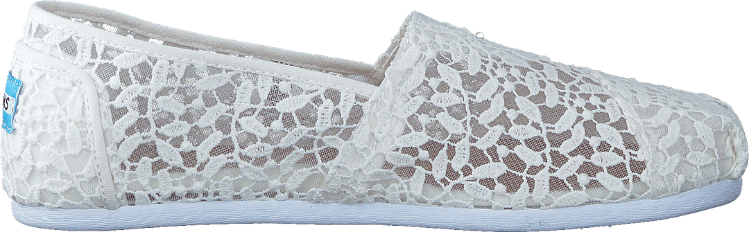 Seasonal Classics White Lace Leaves