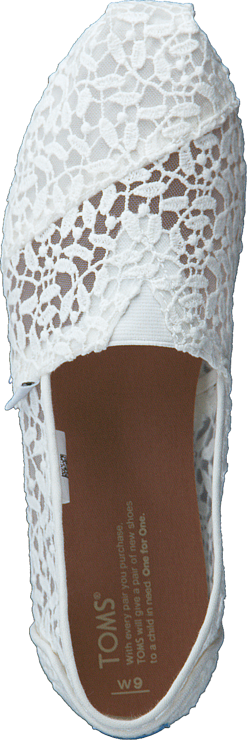 Seasonal Classics White Lace Leaves