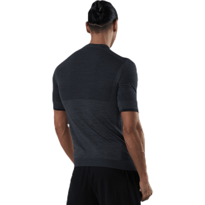 Tracker Seamless T-Shirt Black