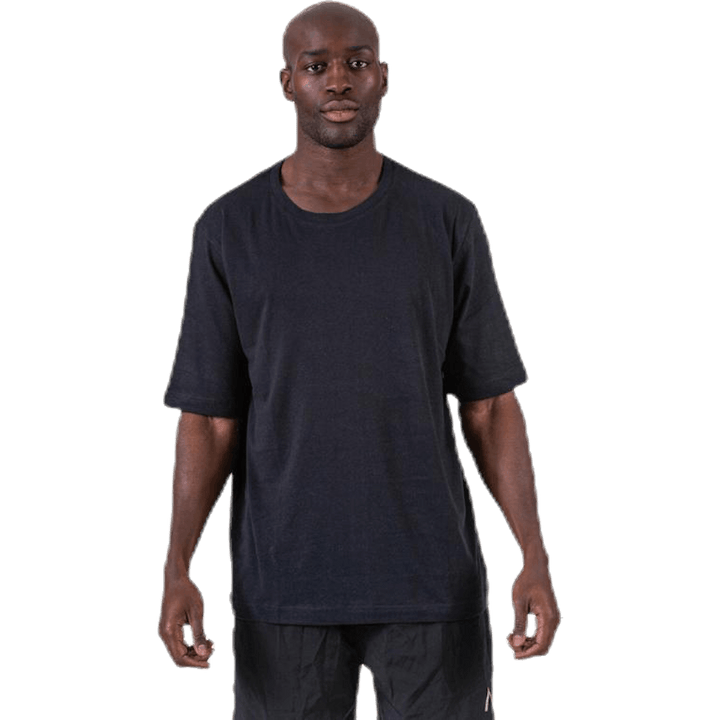 Mid Sleeve Solid Black